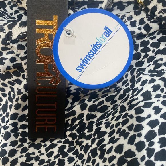 Swimsuit for all Halter Handkerchief tankini top - Picture 8 of 10